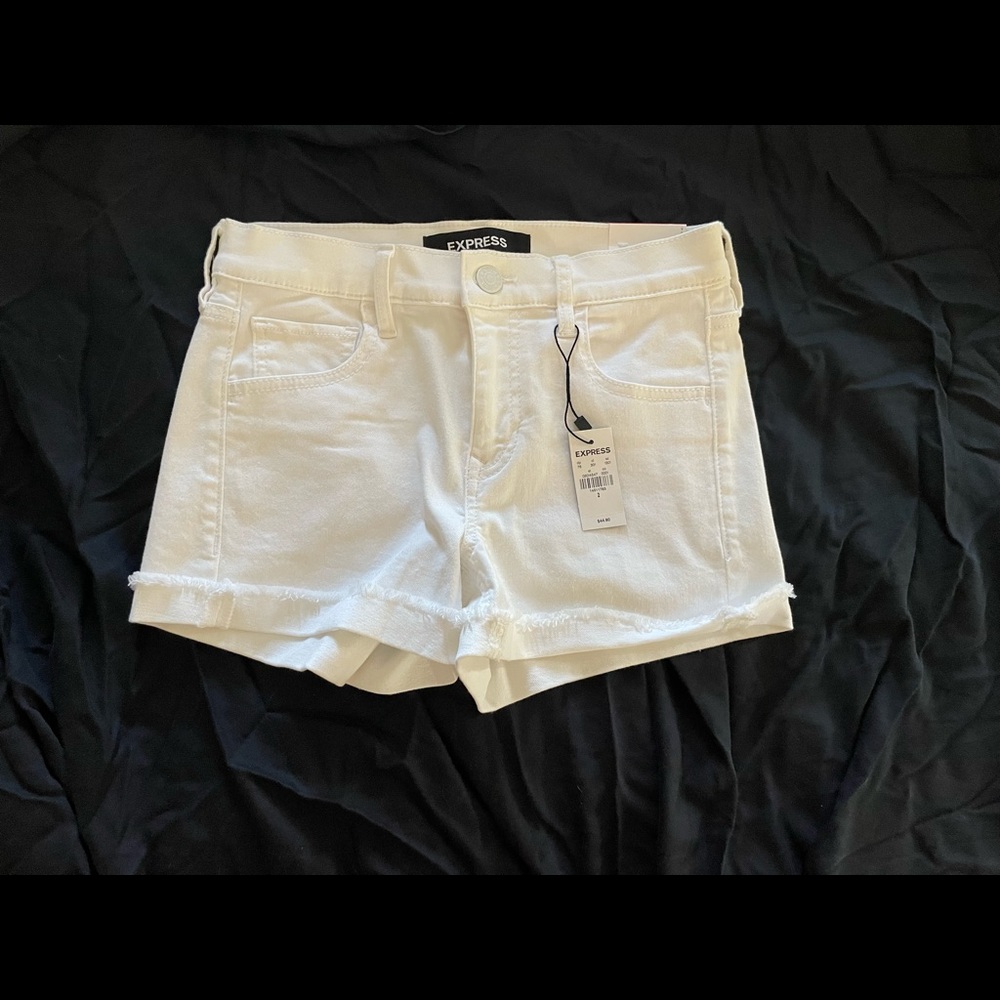 Express White Shorts- stretch Jean-size 2